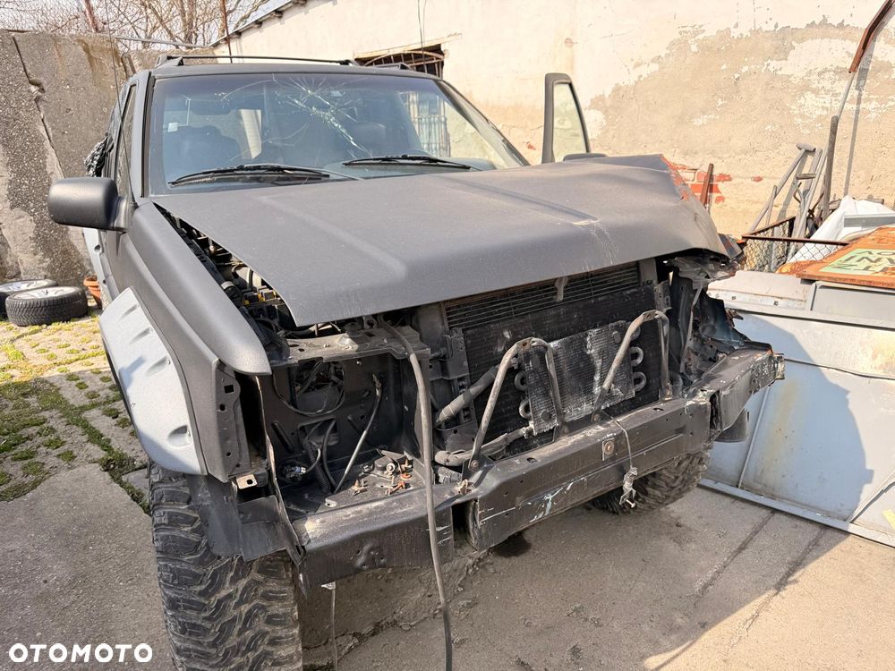 Jeep Grand Cherokee - 16