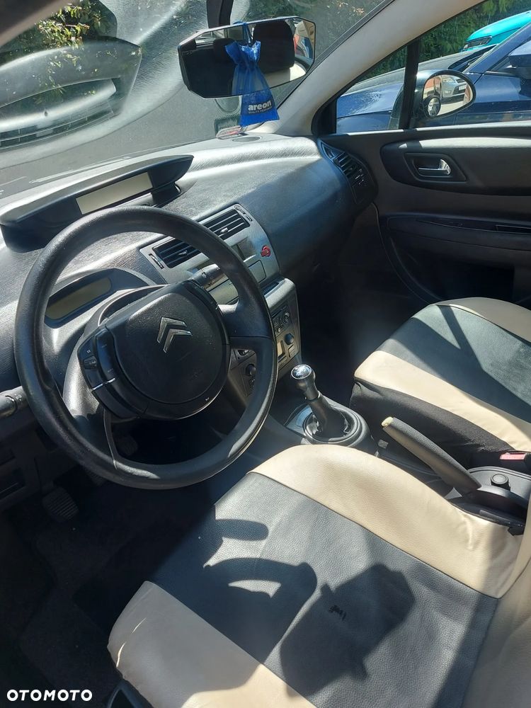 Citroën C4 1.6 HDi FAP Style - 13