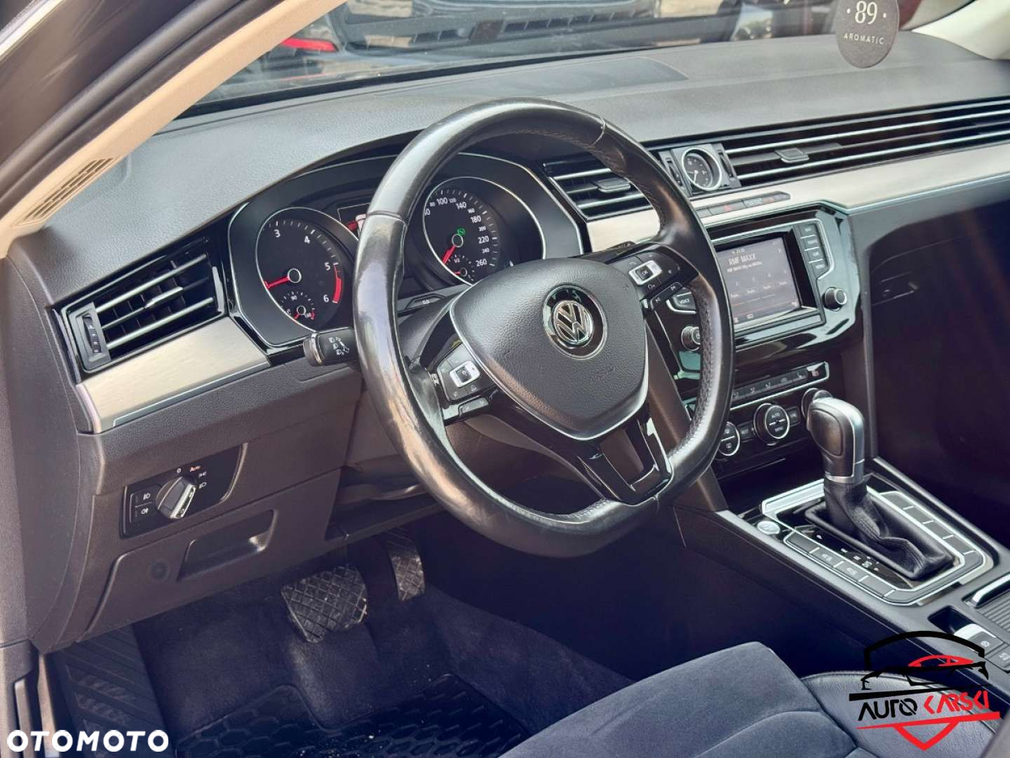 Volkswagen Passat - 5