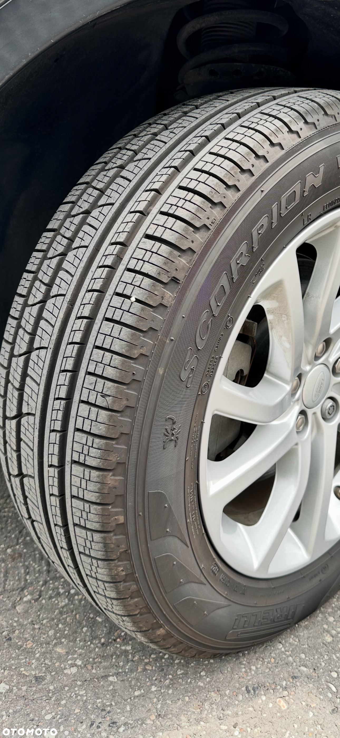 Land Rover Discovery Sport 2.0 Si4 HSE - 14