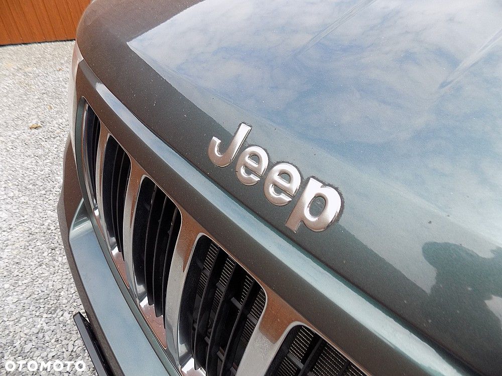 Jeep Grand Cherokee 2.7 CRD Overland - 27