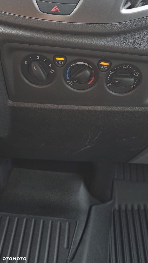 Ford Transit - 18
