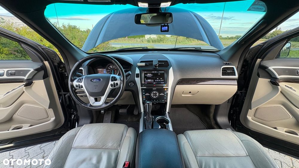 Ford Explorer 4.6 4WD - 13