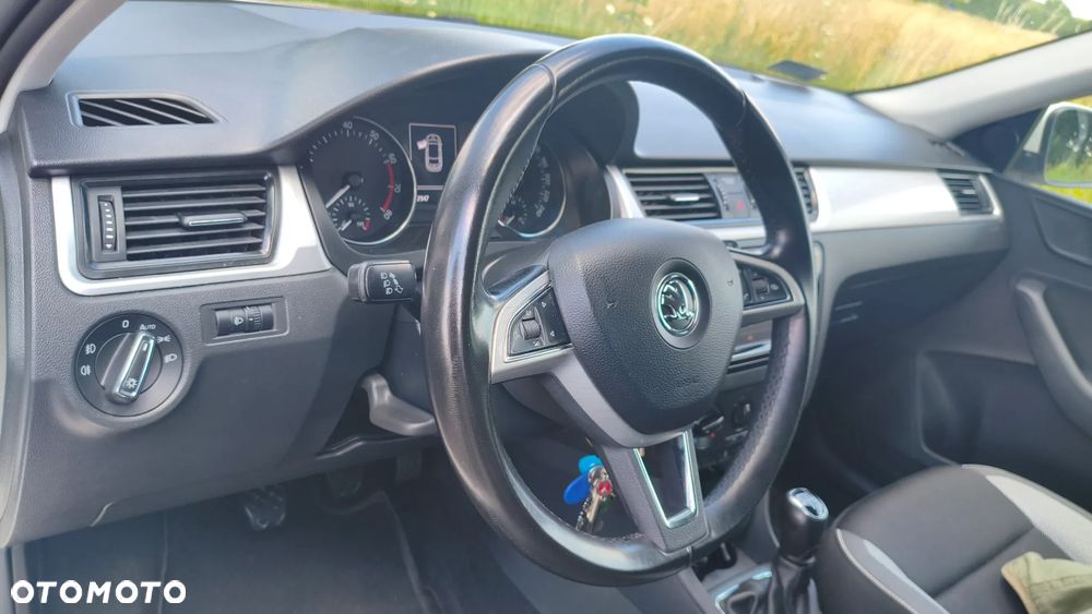 Skoda RAPID 1.2 TSI Ambition - 5
