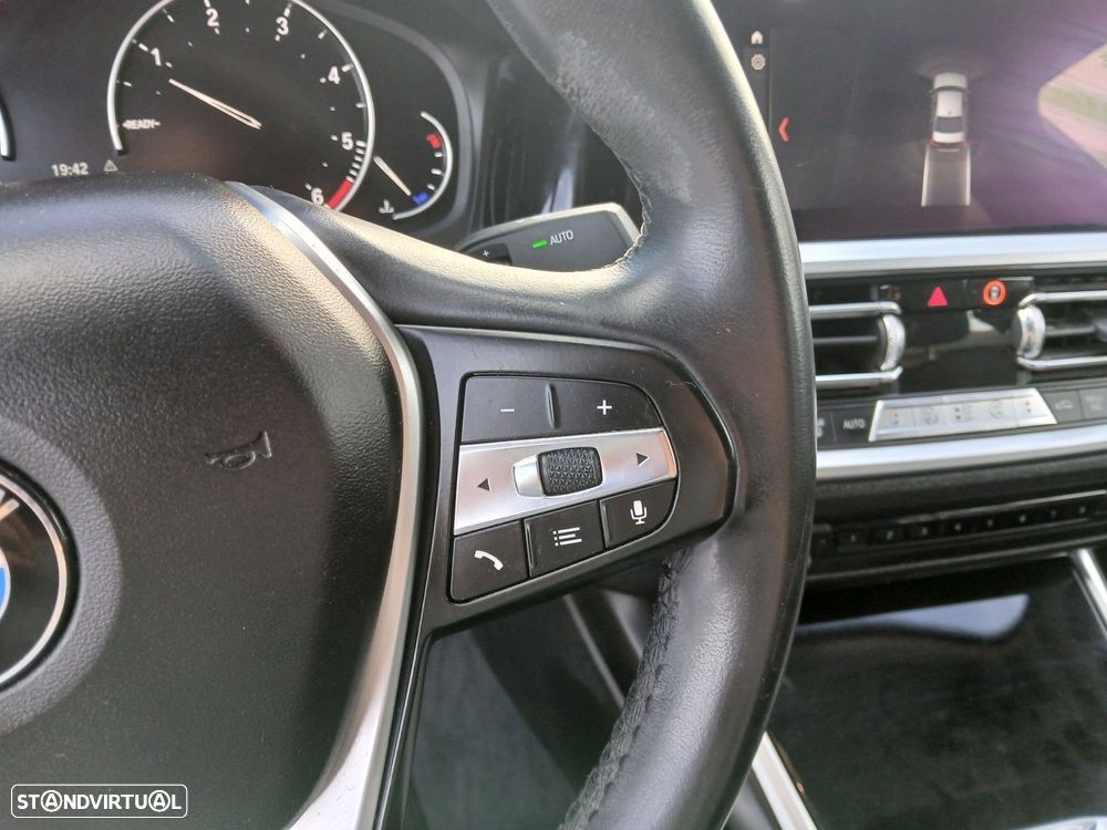 BMW 320 d Auto - 21