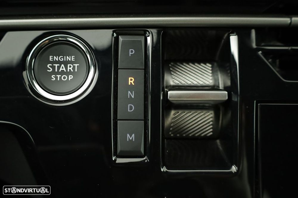 Peugeot 3008 1.2 Hybrid Allure e-DCS6 - 11