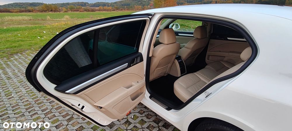 Skoda Superb 2.0 TDI Elegance DSG - 14