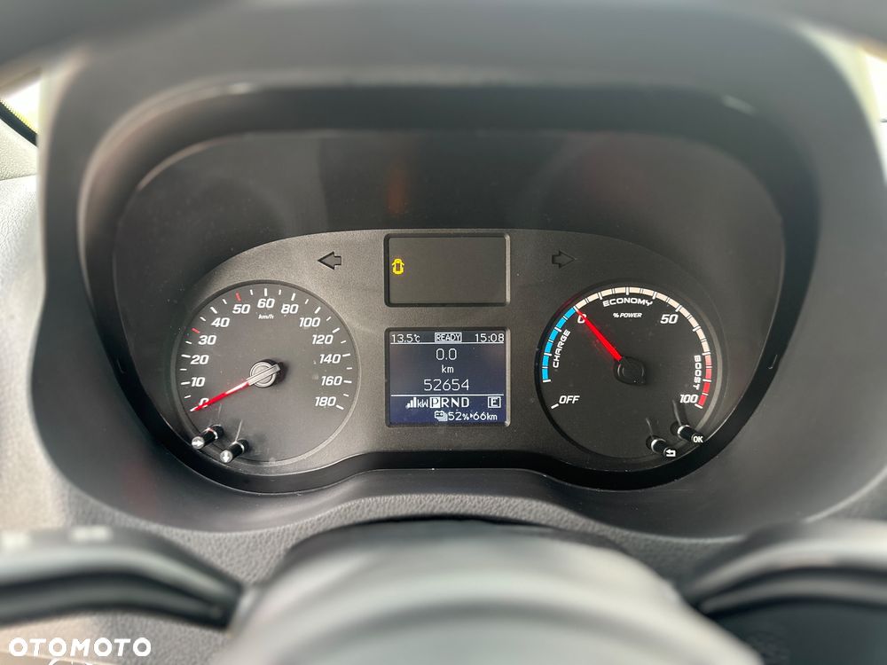 Mercedes-Benz eSprinter - 13