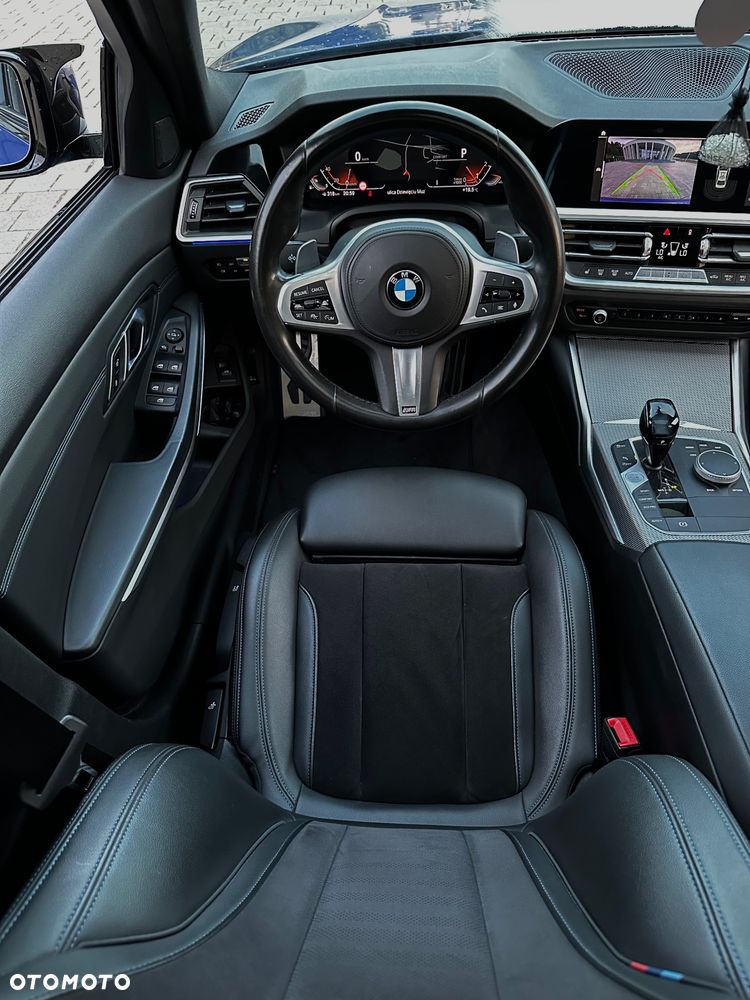 BMW Seria 3 330i M Sport - 23