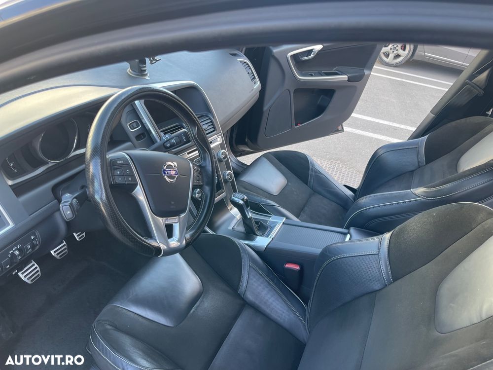 Volvo XC 60 D3 R-Design - 8