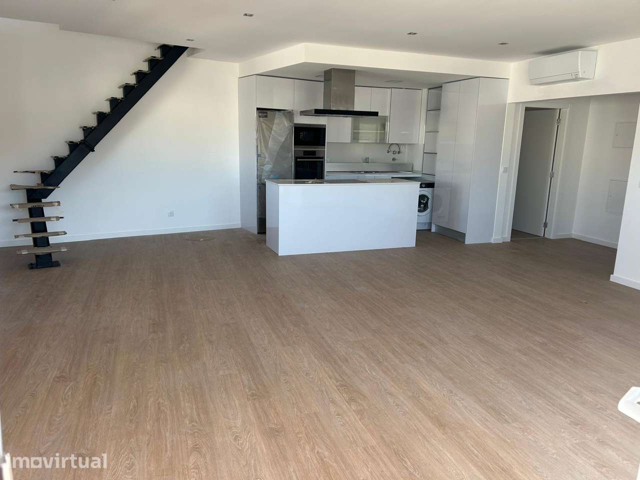 T3 +1 Duplex NOVO no Empreendimento Varandas do Pinheiro - Grande imagem: 3/34