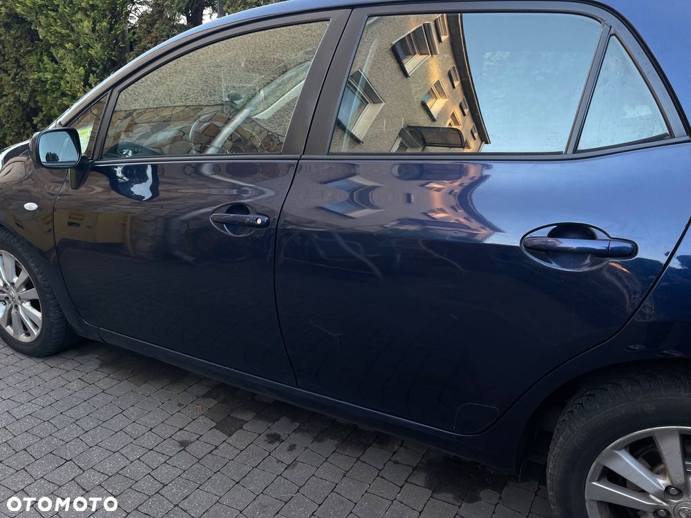 Toyota Auris 2.0 D-4D Luna - 9