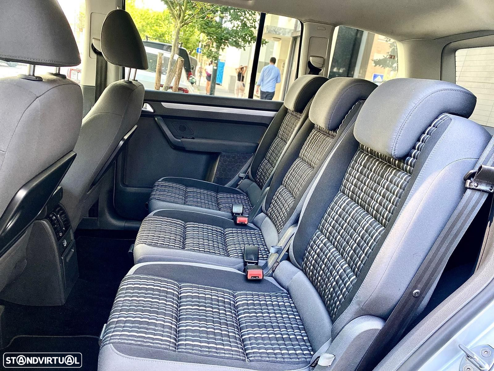 VW Touran 1.4 TSI EcoFuel DSG Comfortline - 33