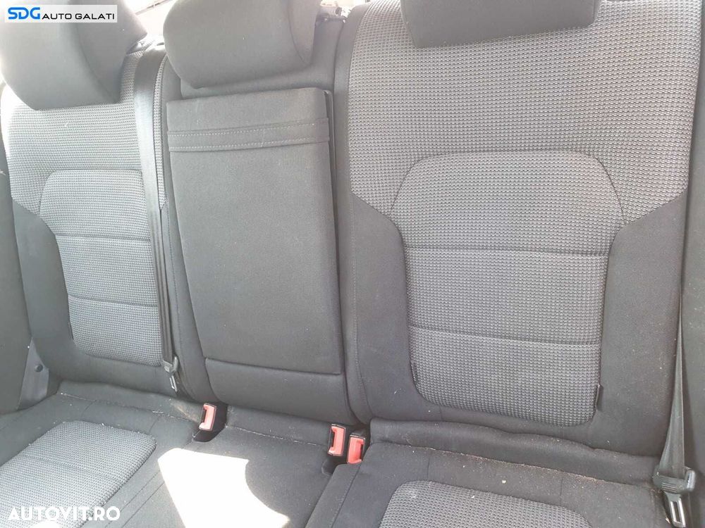 Bancheta Sezut cu Spatar Spate Pasageri Volkswagen Passat B7 Break Variant Combi 2010 - 2015 - 3