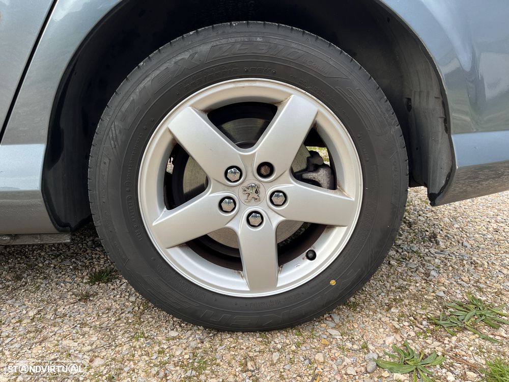 Peugeot 407 1.6 HDi Executive - 8