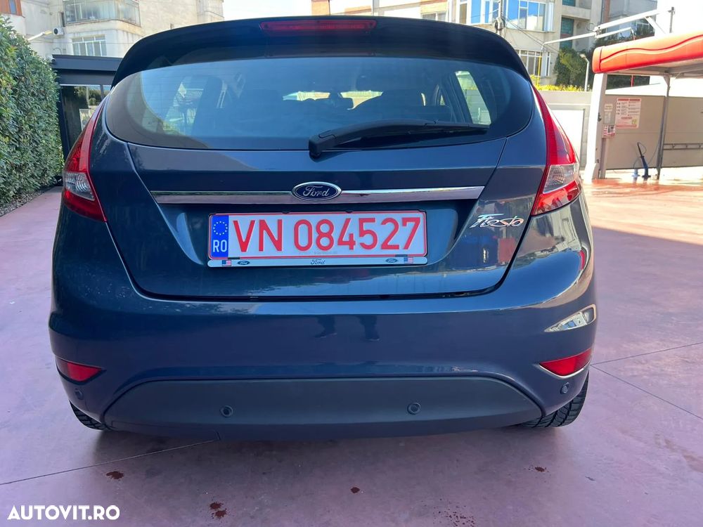 Ford Fiesta 1.4i Titanium - 6