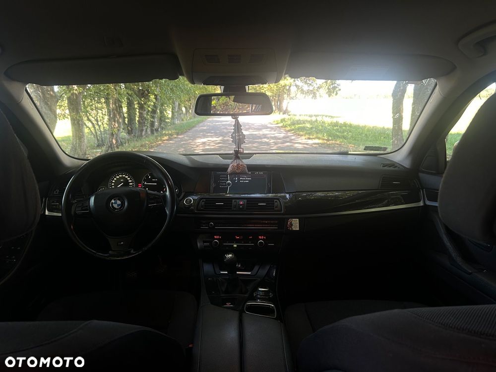 BMW Seria 5 520d - 6