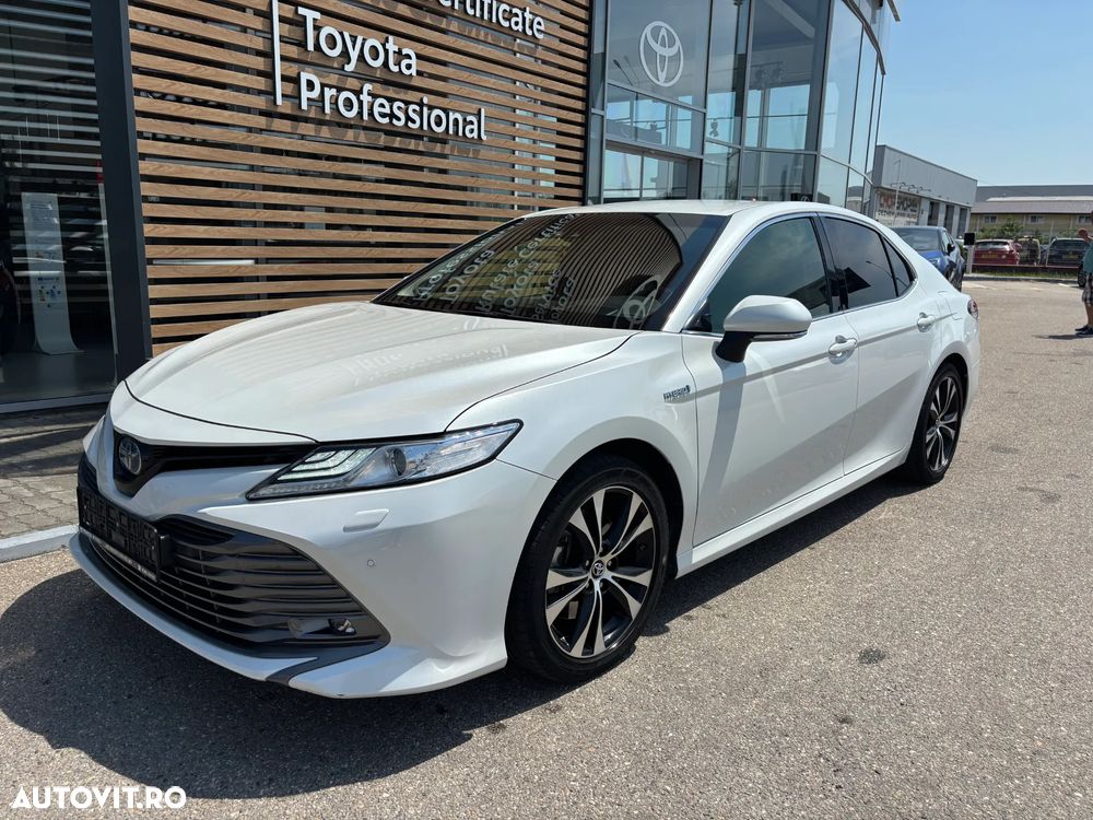 TOYOTA Camry 2021 — imagine 2