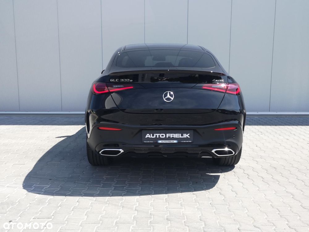 Mercedes-Benz GLC 300 e PHEV 4-Matic AMG Line - 10