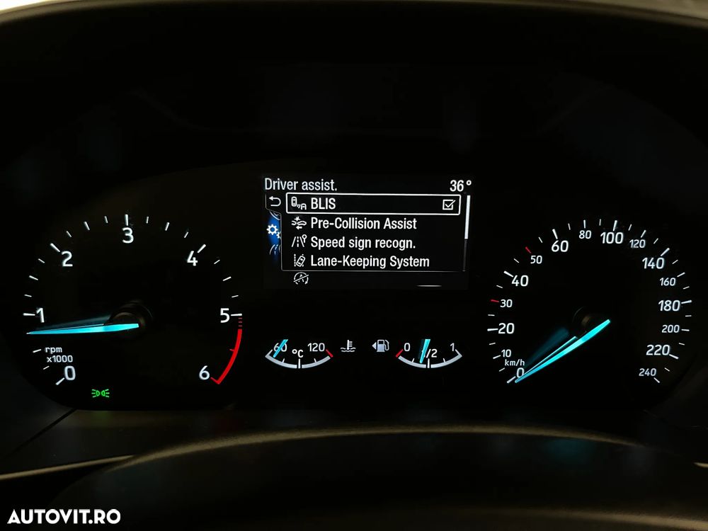 Ford Focus 1.5 EcoBlue Titanium - 21