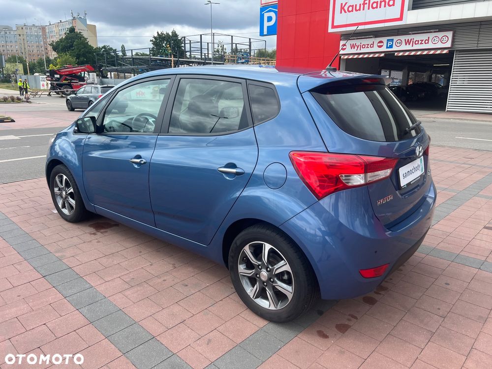 Hyundai ix20 1.4 Premium blue - 17