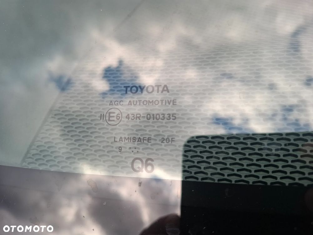 Toyota Corolla 1.8 Hybrid Comfort - 21
