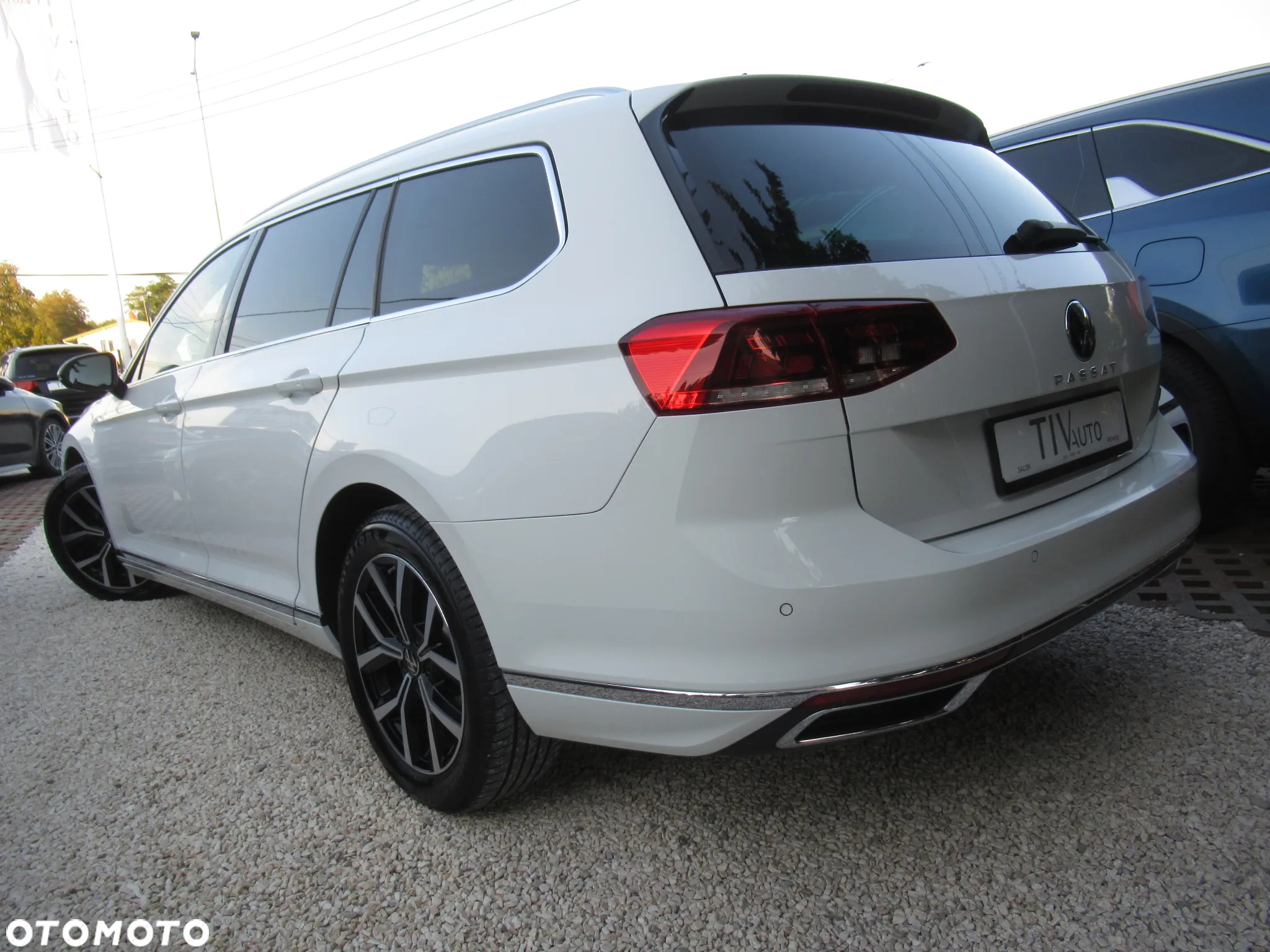 Volkswagen Passat 2.0 TDI EVO Elegance DSG - 4