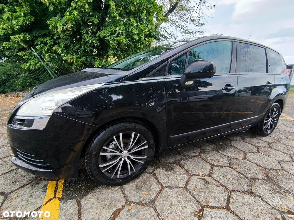 Peugeot 5008 - 1