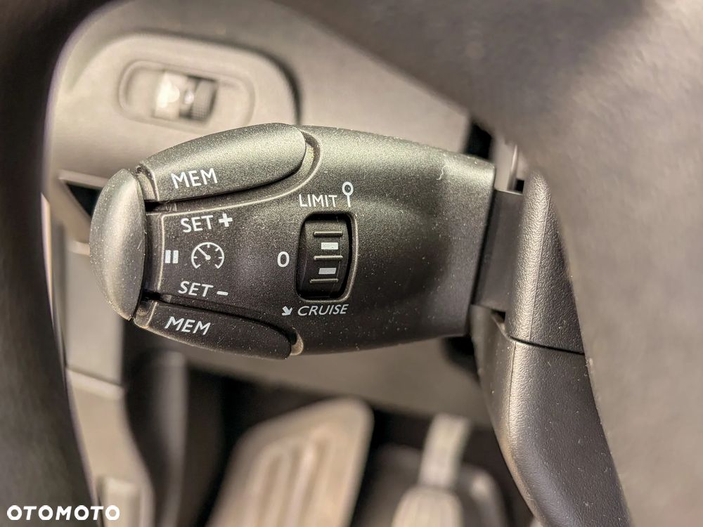 Peugeot Rifter 1.5 BlueHDI Active - 16