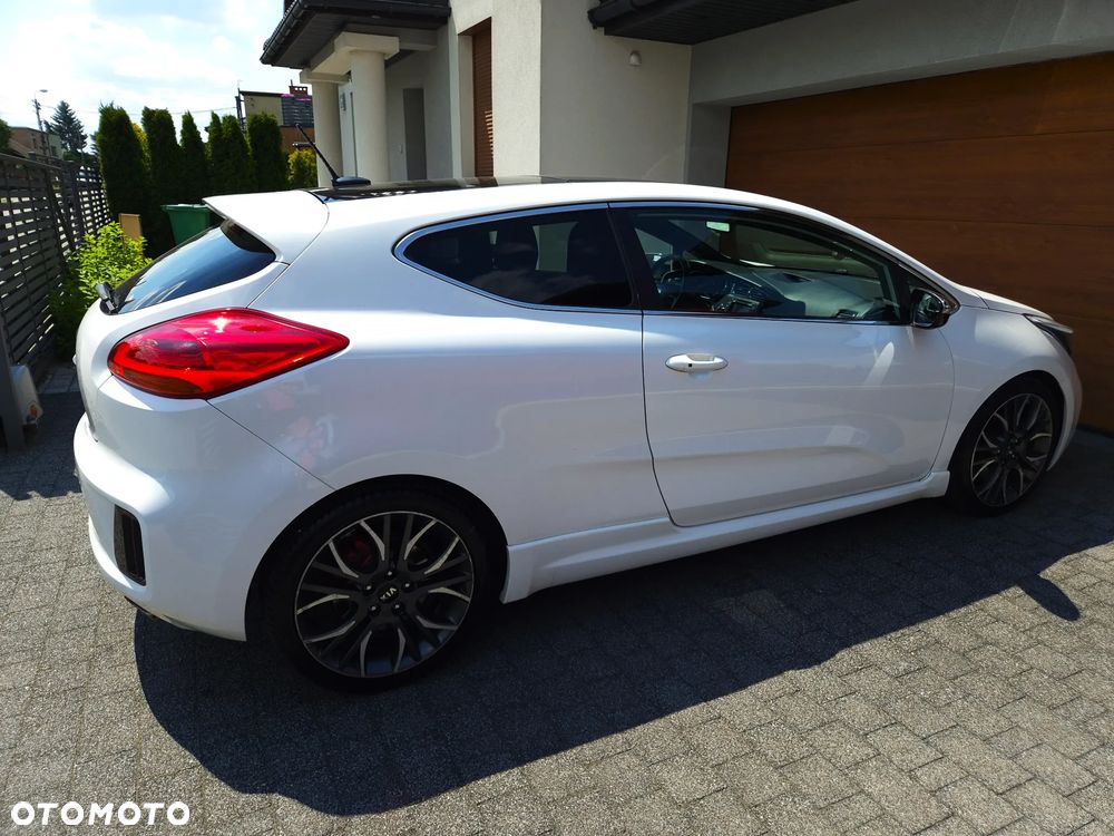 Kia ProCeed 1.6 T-GDI GT-Track - 15