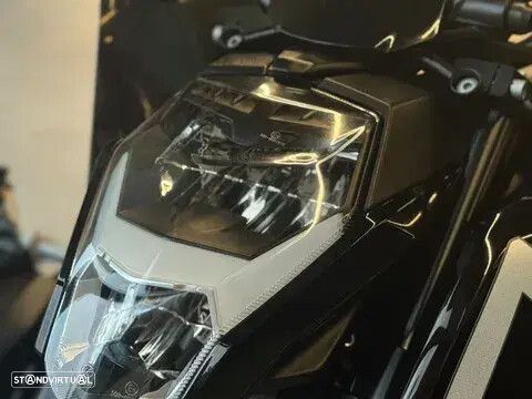 CF Moto 300NK - 2