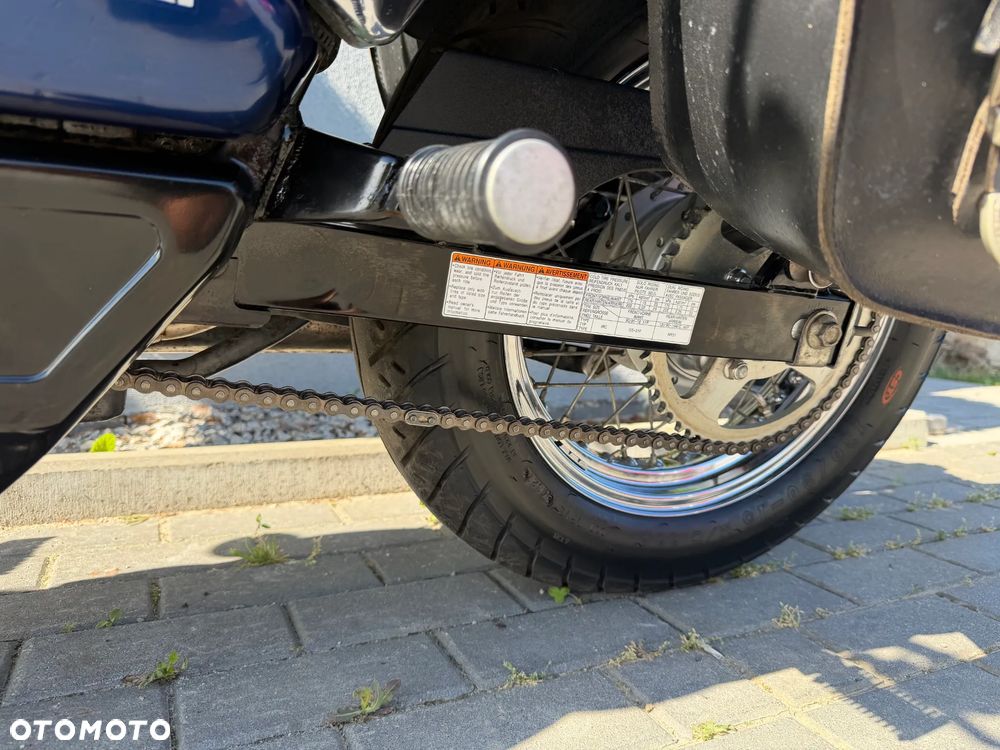Suzuki Intruder - 29