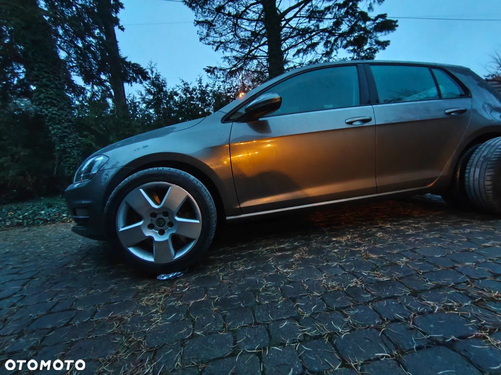 Volkswagen Golf VII 1.2 TSI BMT Comfortline - 13