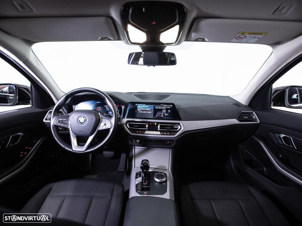 BMW 330 e Auto - 8