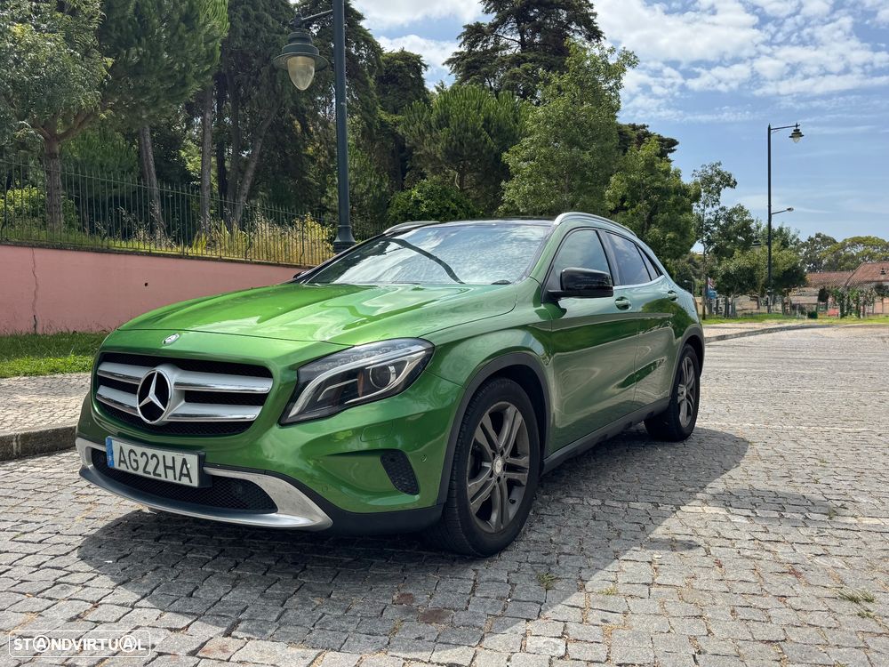 Mercedes-Benz GLA 180 d 7G-DCT Urban - 4