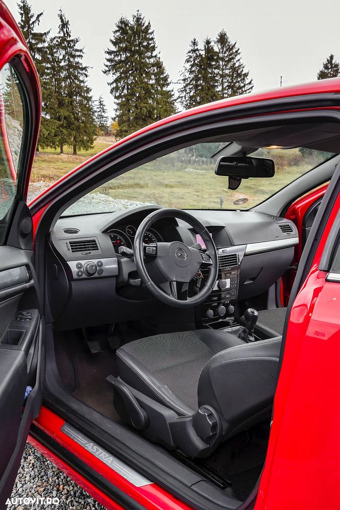 Opel Astra GTC 1.7 CDTI Sport - 11