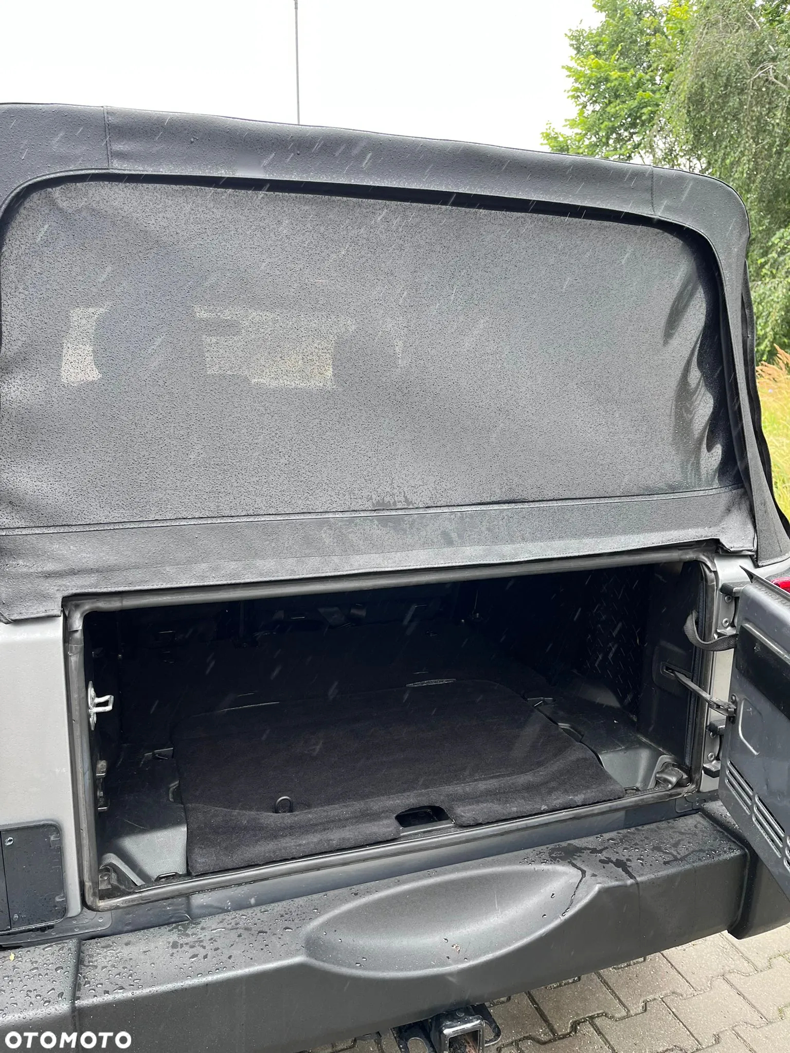 Jeep Wrangler - 8