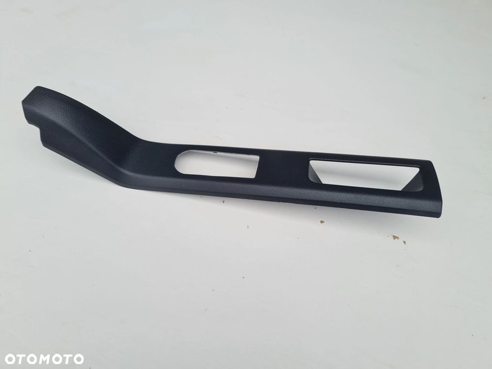 VW T5 MULTIVAN tapicerka osłona boczka LEWY PRZÓD 7H5868087 - 1