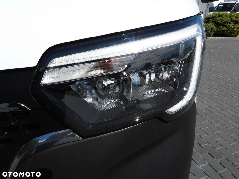 Renault MASTER FURGON BRYGADÓWKA 7 MIEJSC TEMPOMAT NAWIGACJA LEDY KLIMATYZACJA  135KM - 22