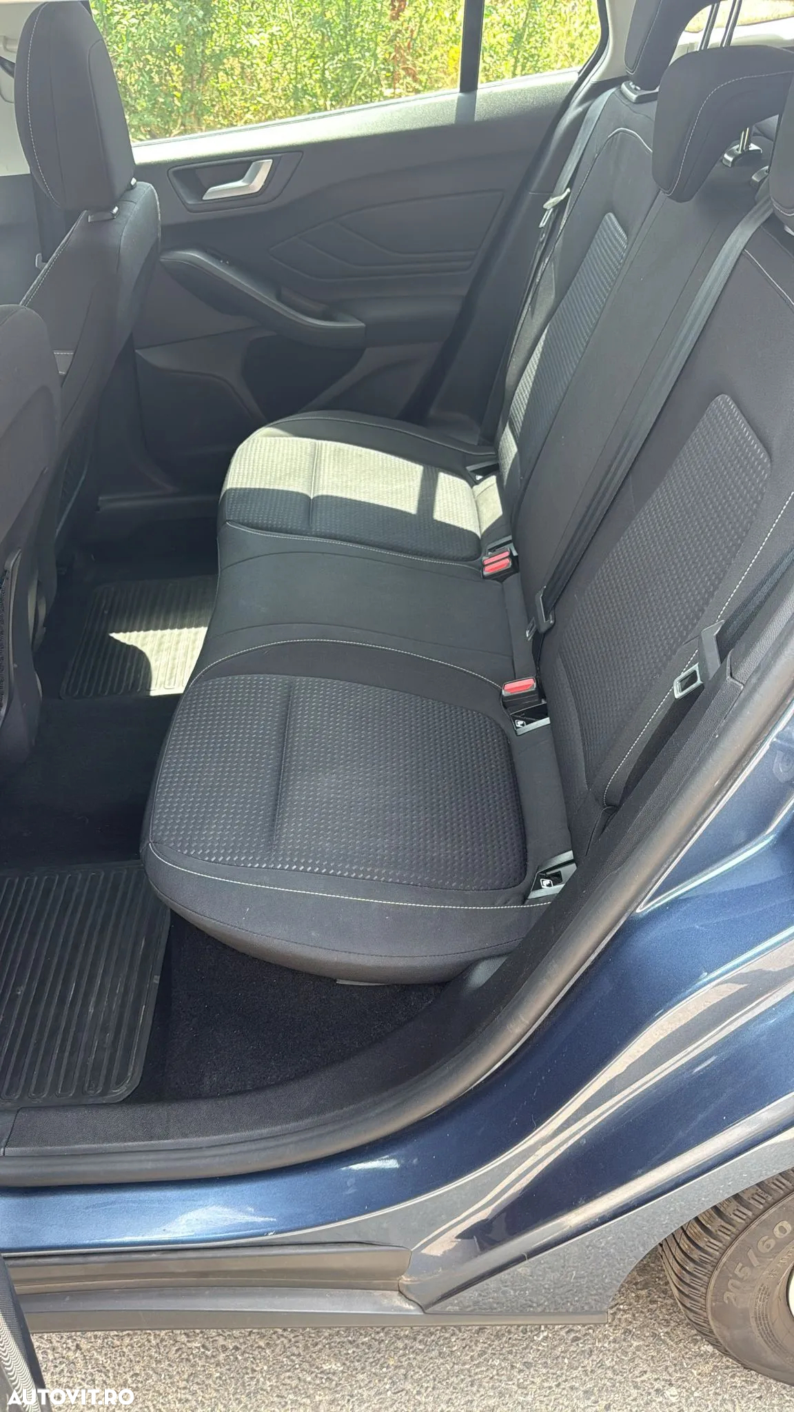 Ford Focus 1.5 EcoBlue Active Business - 15