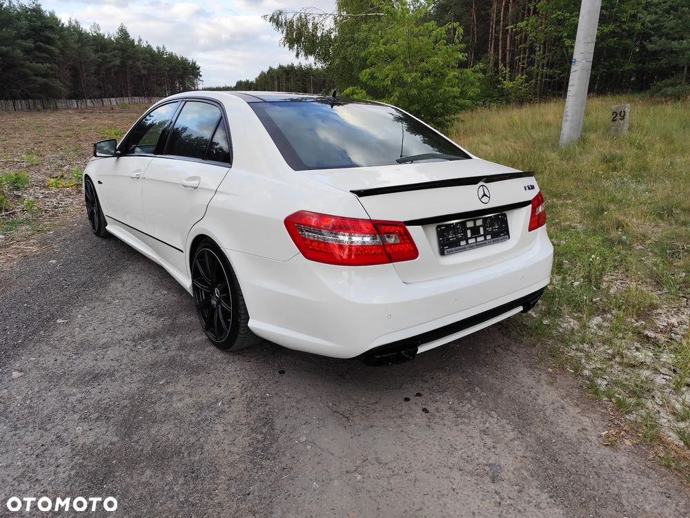 Mercedes-Benz Klasa E 500 4-Matic Avantgarde - 3