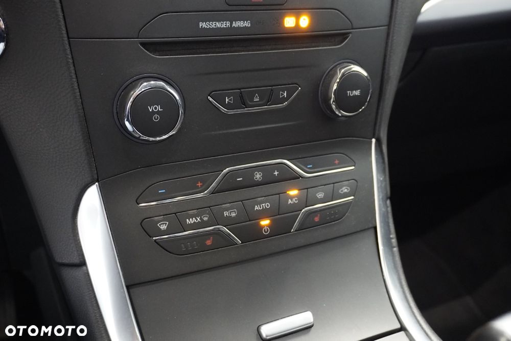 Ford S-Max 2.0 TDCi Titanium PowerShift - 23
