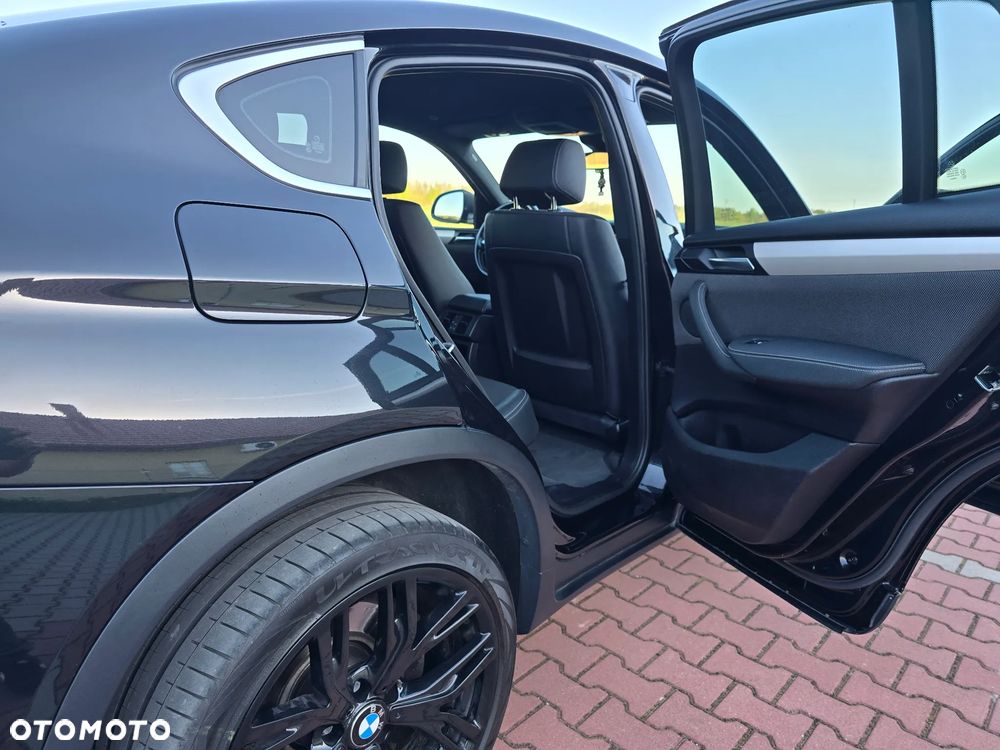 BMW X4 xDrive20d xLine - 18