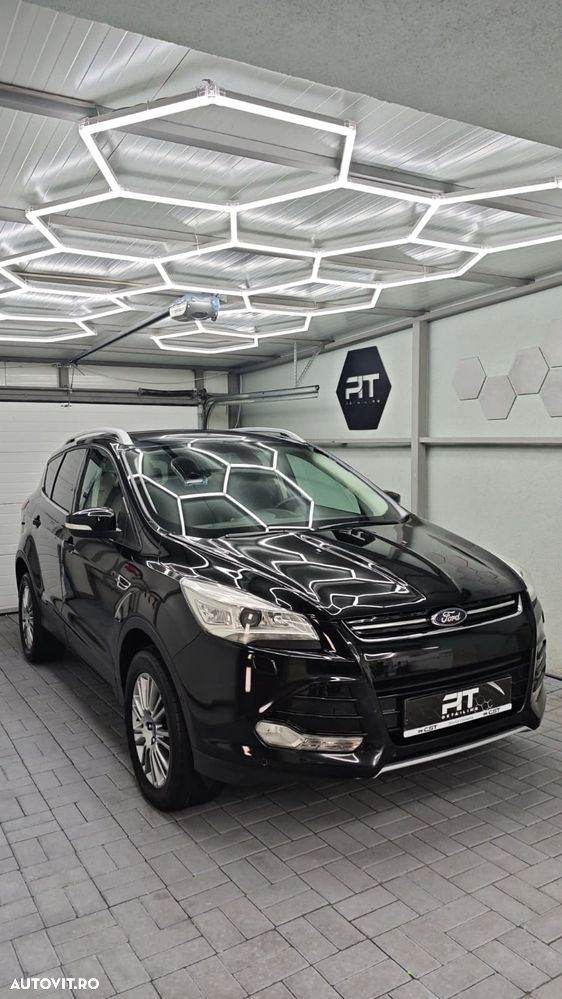 Ford Kuga 2.0 TDCi Powershift 4WD Titanium - 13