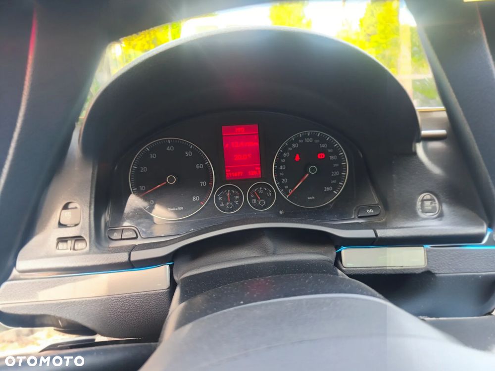 Volkswagen Jetta 1.6 United - 13