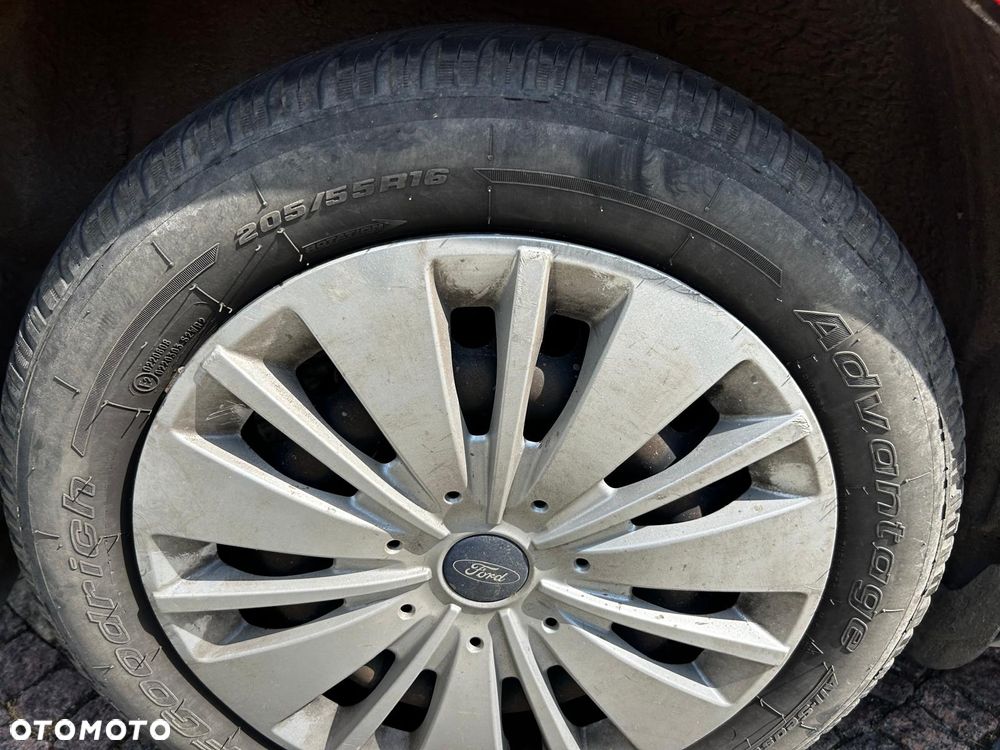 Ford Focus - 10
