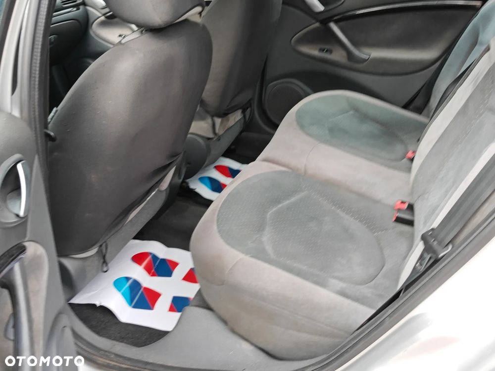 Citroën C5 HDi 135 Exclusive - 10