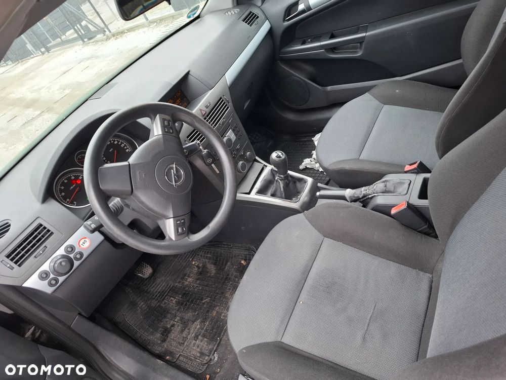 Opel Astra 1.8 16V Edition 1 - 7
