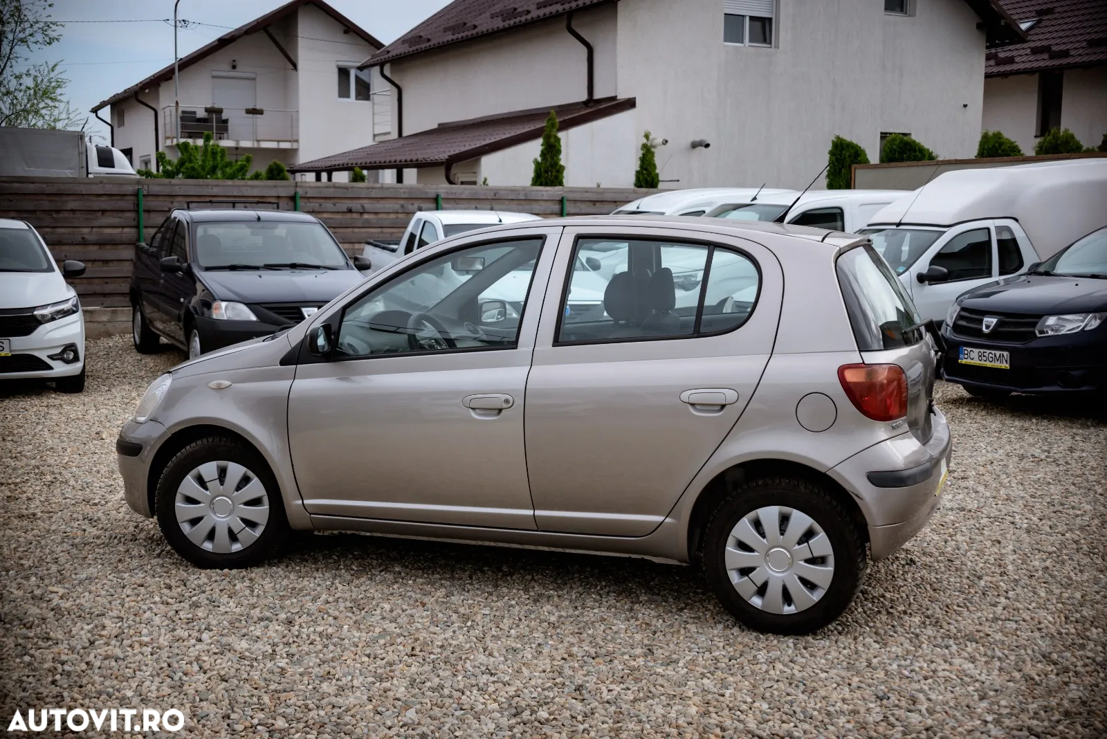 Toyota Yaris Verso 1.3 Luna - 7