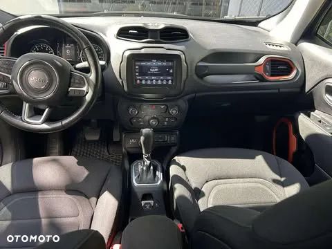 Jeep Renegade - 8